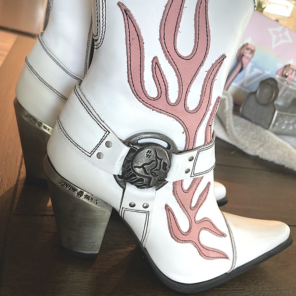 Brand new New Rock Leather Boots